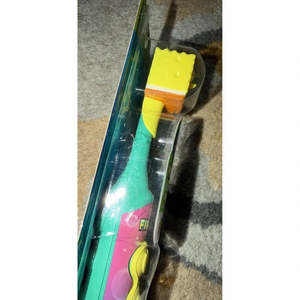 FIREFLY Nickelodean Spongebob Toothbrush with Antibacterial Cover